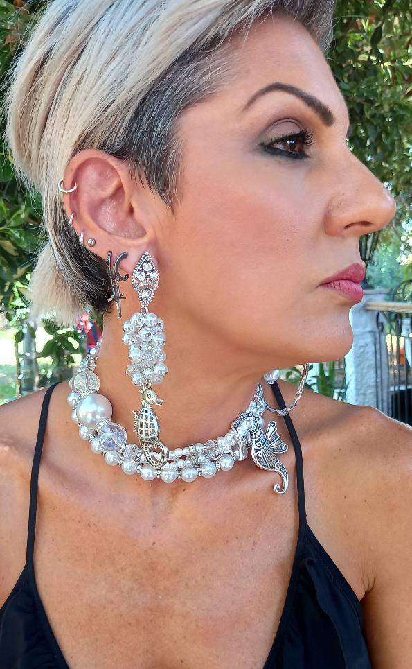 DIONE earrings